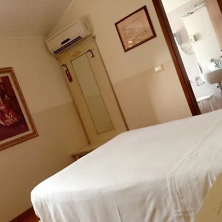 Hotell Antica Fenice 3*