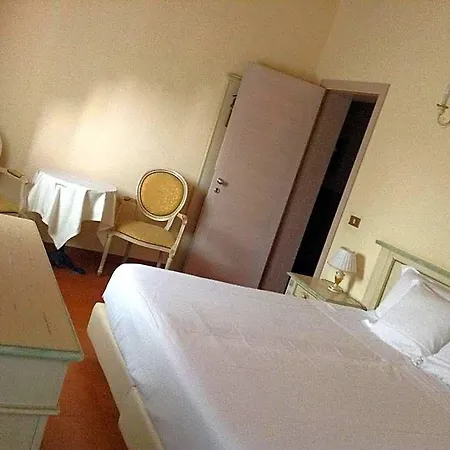 Antica Fenice 3* كامبالتو